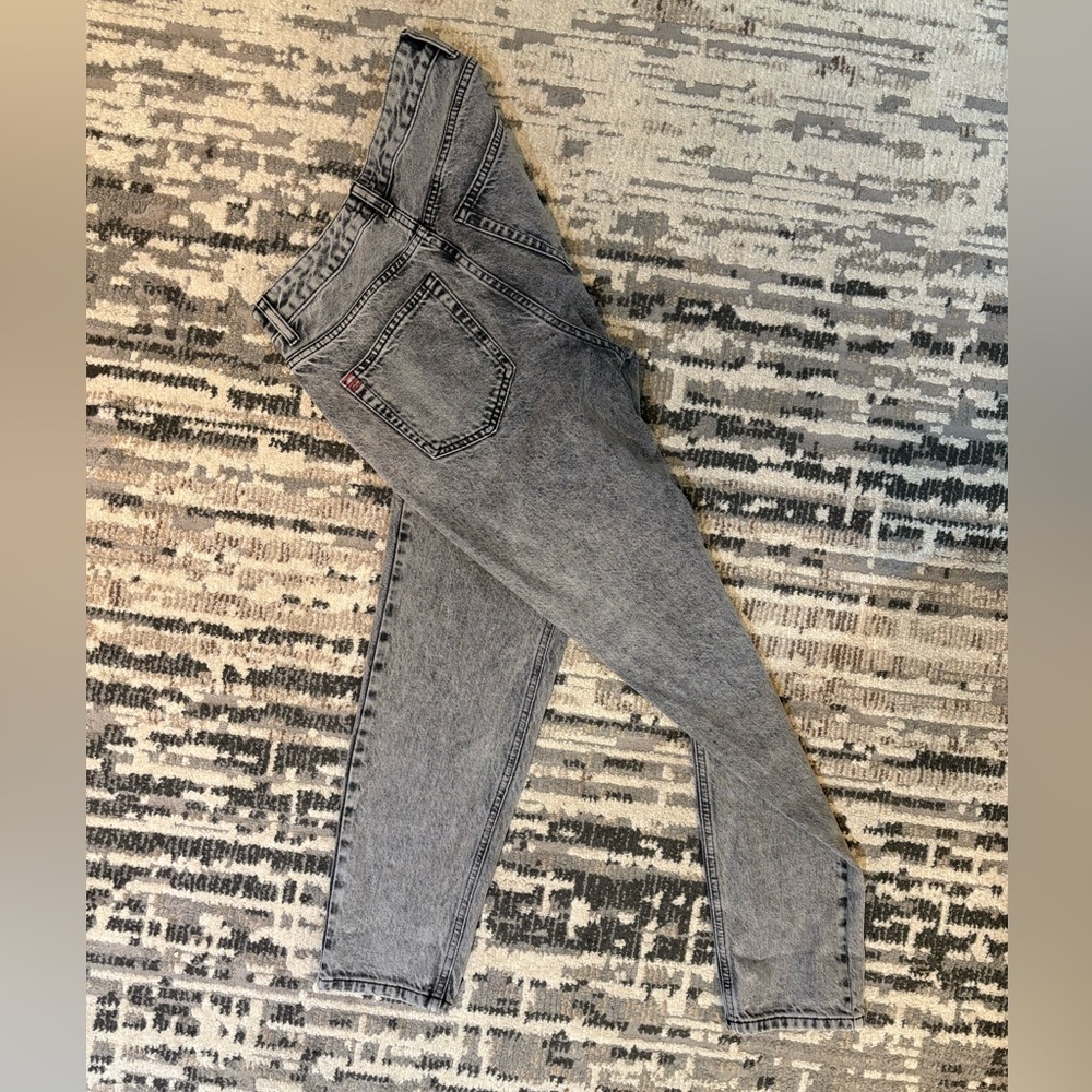 BDG Gray Black Highrise Mom Jeans Size 26 Cotton - Picture 4 of 9